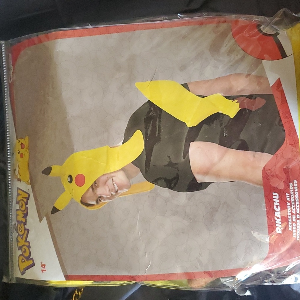 Pikachu Pokemon Adult costume